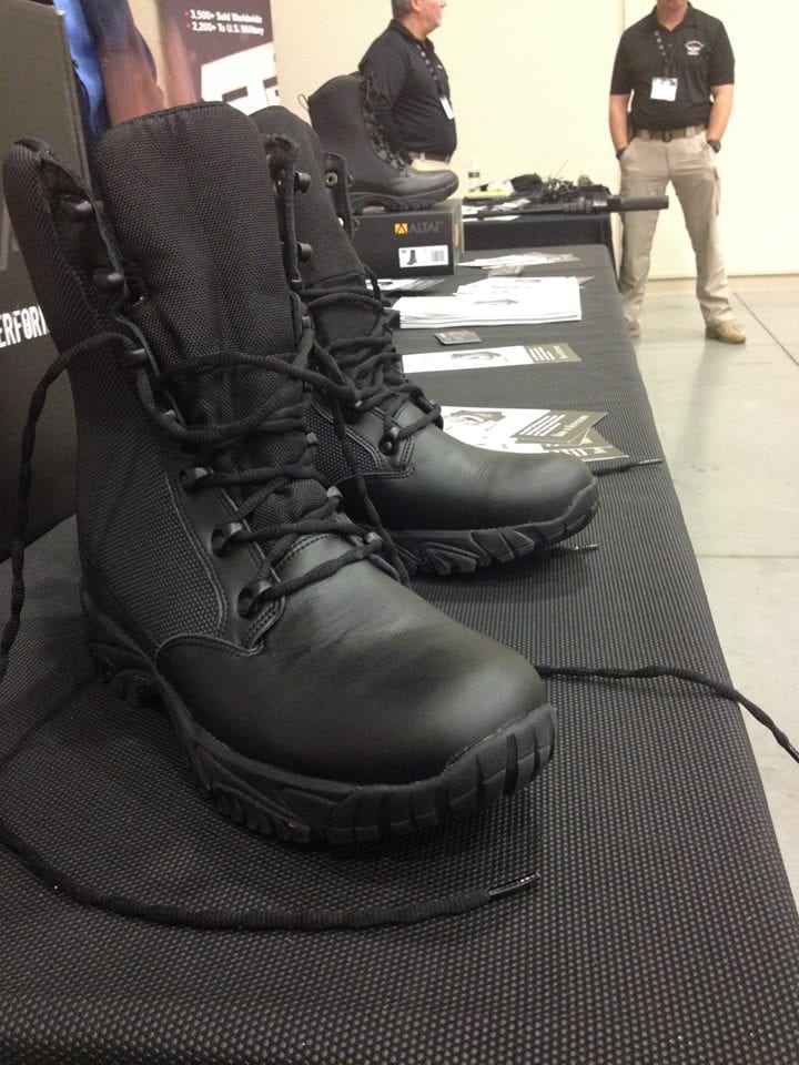 speed lace combat boots black